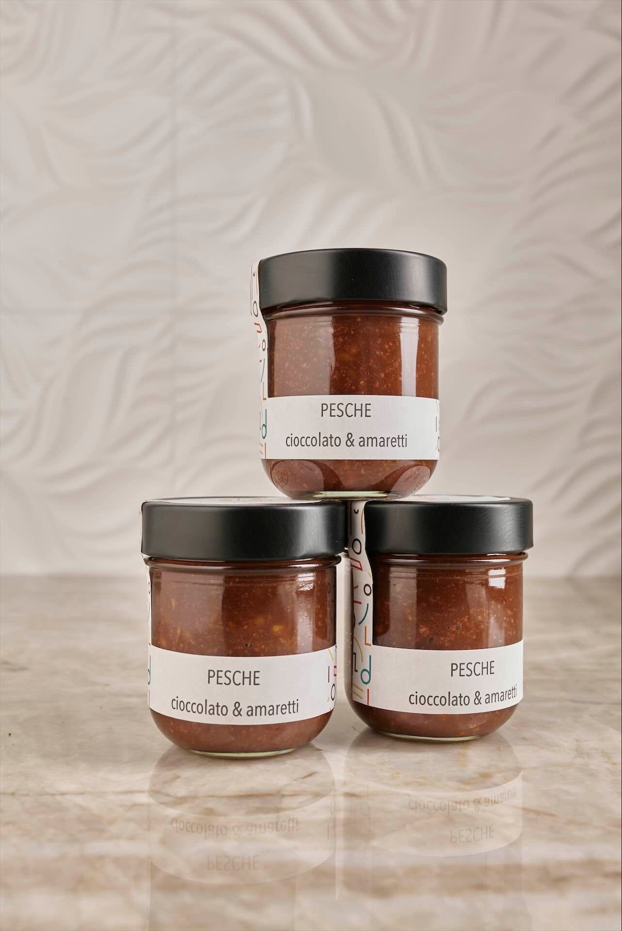 Pesche cioccolato e amaretti